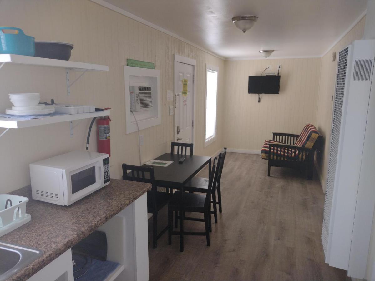 Double Barr Cottage Inn ポート・アランサス エクステリア 写真